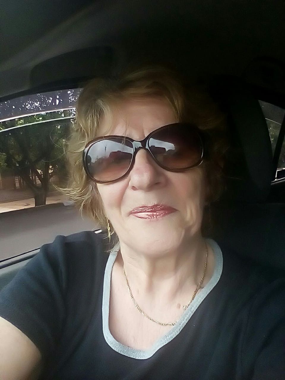 <strong>Linda M.</strong>